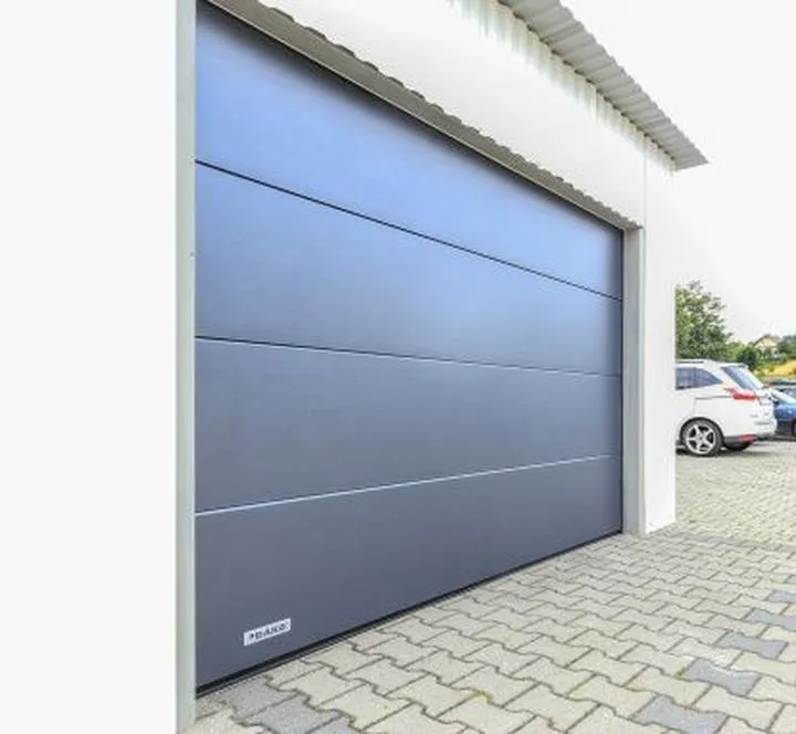 Narzędzia i materiały do montażu bramy garażowej