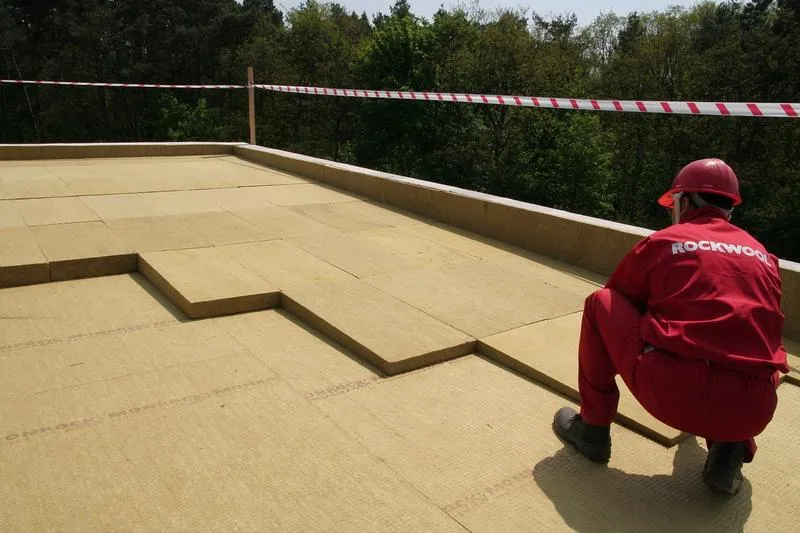 Tanie ocieplenie płaskiego dachu