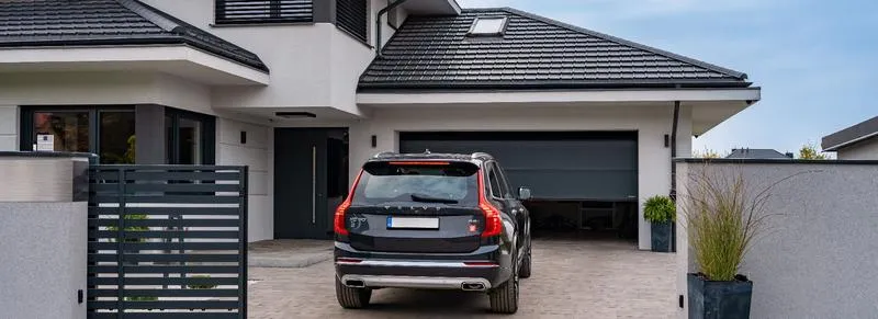 Wybór bramy garażowej segmentowej